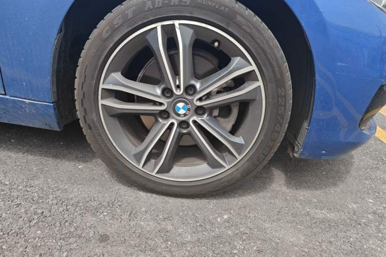 Used BMW 1 Series 2018 Facelifted 118i Sport Edition Right Front Wheel Hub