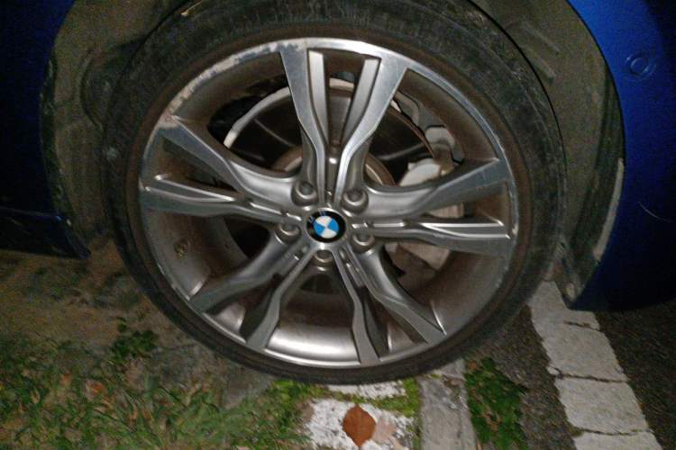 Used BMW 1 Series 2018 125i Sport Edition Right Front Wheel Hub