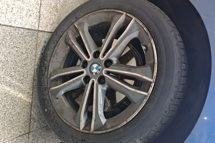 Used BMW 1 Series 2018 118i Sport Edition Right Front Wheel Hub