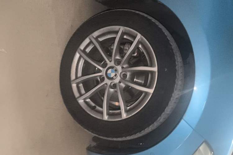 Used BMW 1 Series 2018 118i Leading Model Right Front Wheel Hub
