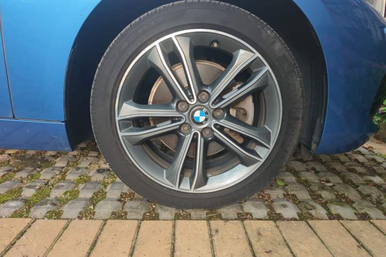 Used BMW 1 Series 2018 Facelifted 118i Sport Edition Right Front Wheel Hub