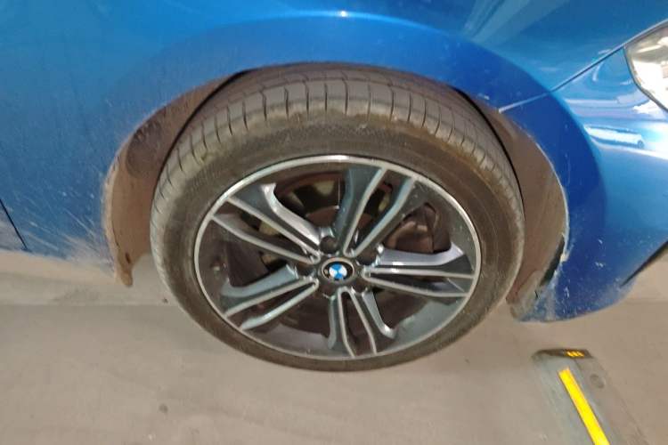Used BMW 1 Series 2018 Facelifted 118i Sport Edition Right Front Wheel Hub