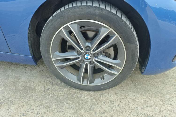 Used BMW 1 Series 2018 118i Sport Edition Right Front Wheel Hub
