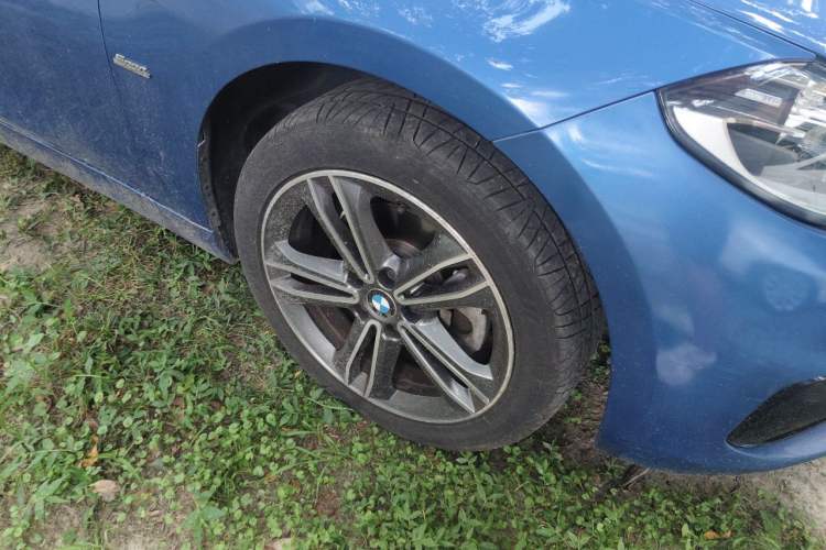 Used BMW 1 Series 2018 118i Sport Edition Right Front Wheel Hub