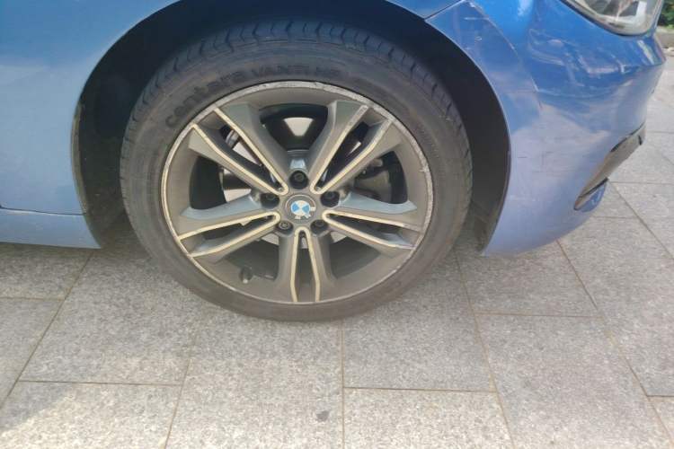 Used BMW 1 Series 2018 118i Sport Edition Right Front Wheel Hub
