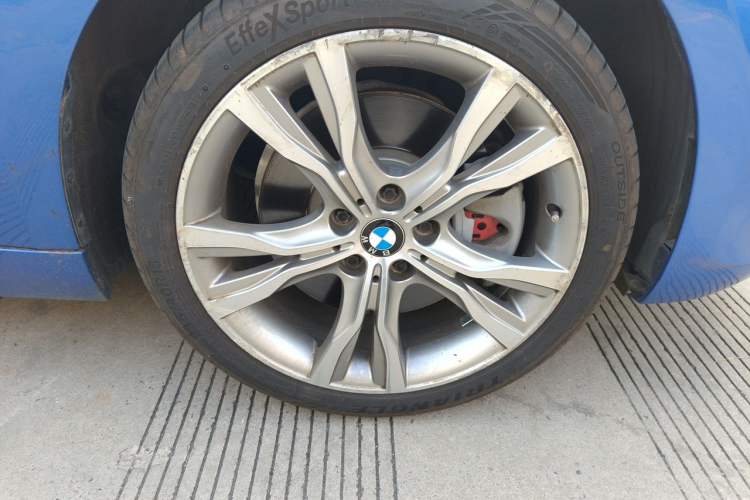 Used BMW 1 Series 2018 120i Design Package Model Right Front Wheel Hub