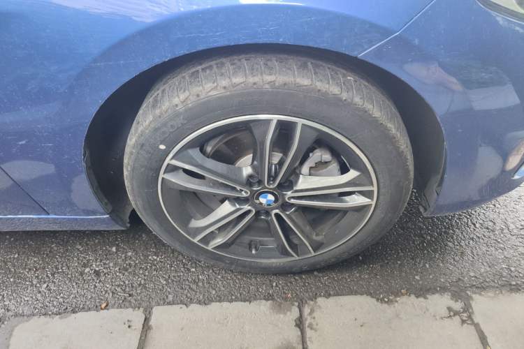 Used BMW 1 Series 2018 Facelifted 118i Sport Edition Right Front Wheel Hub