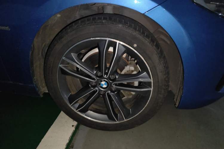 Used BMW 1 Series 2018 118i Sport Edition Right Front Wheel Hub