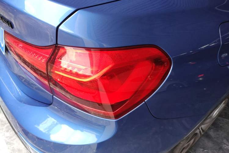 Used BMW 1 Series 2018 120i Design Package Model Right Rear Taillight