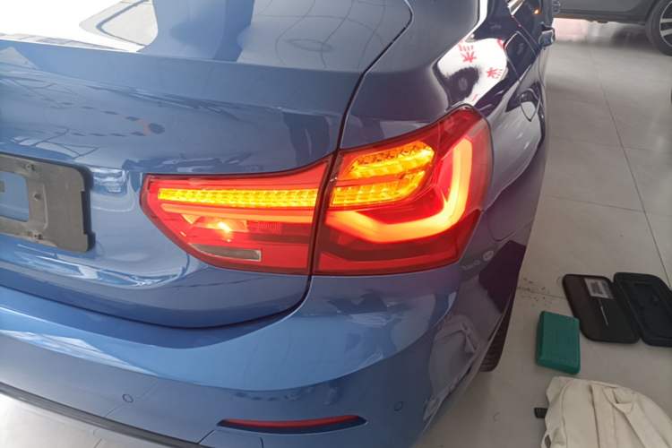 Used BMW 1 Series 2018 118i Sport Edition Right Rear Taillight