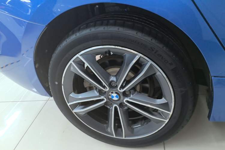 Used BMW 1 Series 2018 118i Sport Edition Right Rear Wheel Hub