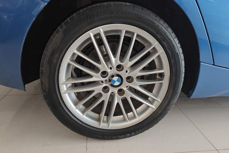 Used BMW 1 Series 2018 120i M Sport Package Right Rear Wheel Hub