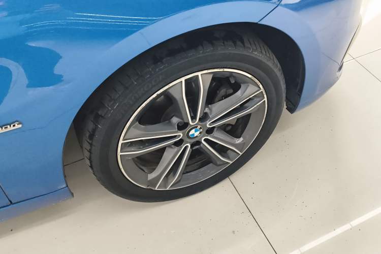 Used BMW 1 Series 2018 118i Sport Edition Right Rear Wheel Hub