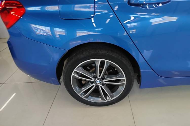 Used BMW 1 Series 2018 118i Sport Edition Right Rear Wheel Hub