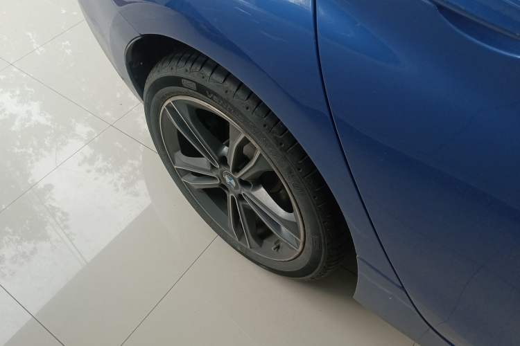 Used BMW 1 Series 2018 118i Sport Edition Right Rear Wheel Hub