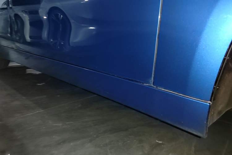 Used BMW 1 Series 2018 118i Sport Edition Right Side Sill