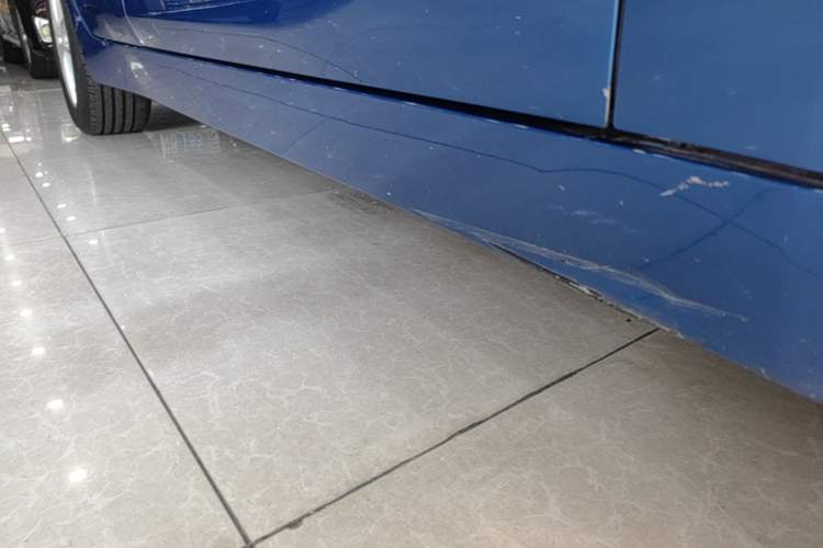 Used BMW 1 Series 2018 118i Fashion Model Right Side Sill