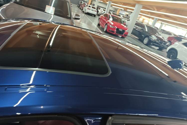 Used BMW 1 Series 2018 118i Leading Model Roof