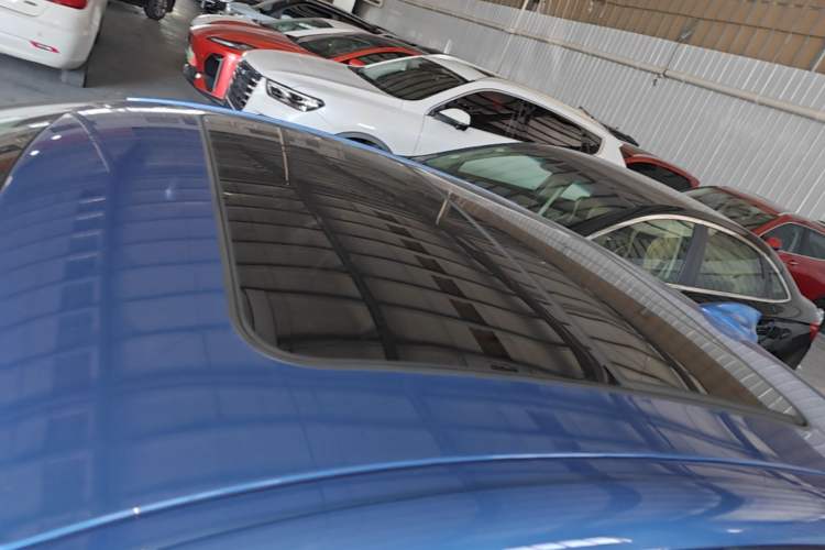 Used BMW 1 Series 2018 118i Sport Edition Roof