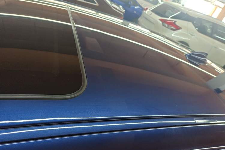Used BMW 1 Series 2018 118i Leading Model Roof