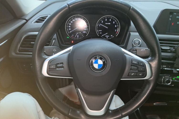 Used BMW 1 Series 2018 118i Sport Edition Steering Wheel