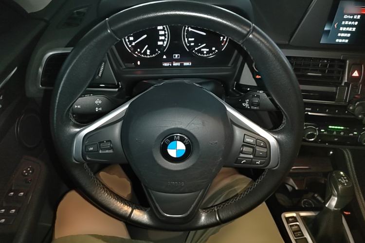Used BMW 1 Series 2018 118i Sport Edition Steering Wheel