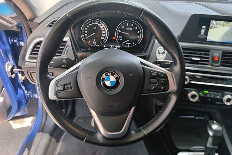 Used BMW 1 Series 2018 118i Sport Edition Steering Wheel