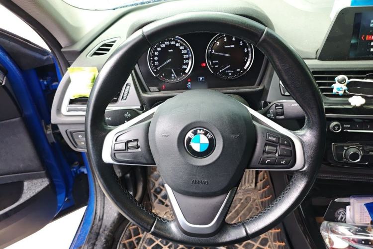 Used BMW 1 Series 2018 118i Sport Edition Steering Wheel