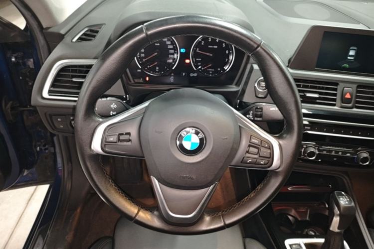 Used BMW 1 Series 2018 118i Sport Edition Steering Wheel