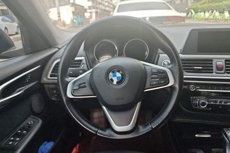 Used BMW 1 Series 2018 Facelifted 118i Sport Edition Steering Wheel