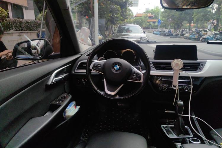 Used BMW 1 Series 2018 120i Design Package Model Steering Wheel