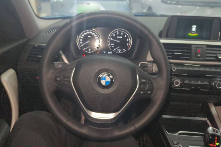 Used BMW 1 Series 2018 118i Leading Model Steering Wheel