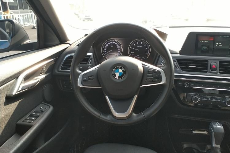 Used BMW 1 Series 2018 118i Sport Edition Steering Wheel