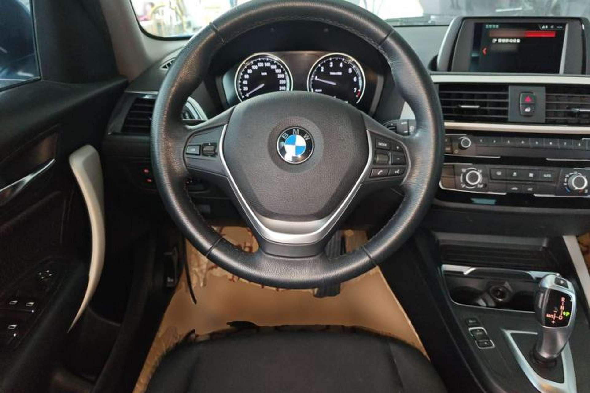 Used BMW 1 Series 2018 118i Leading Model Steering Wheel