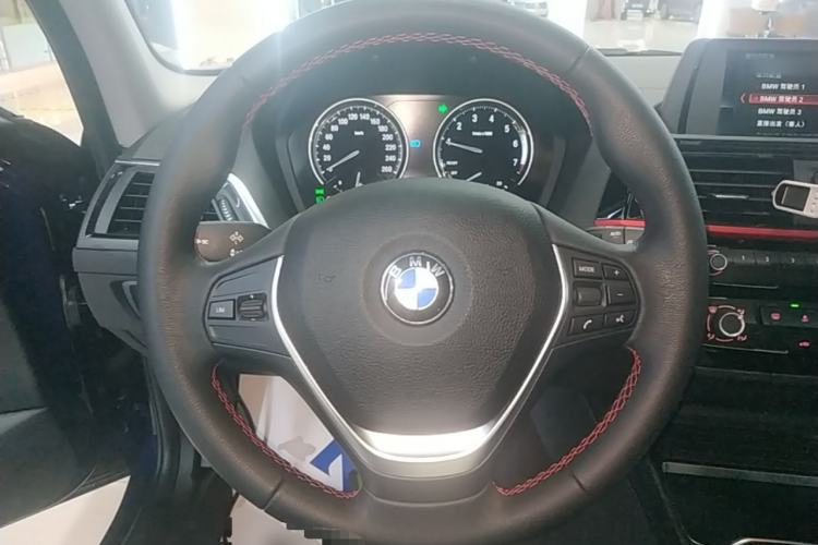 Used BMW 1 Series 2018 118i Sport Design Package Steering Wheel
