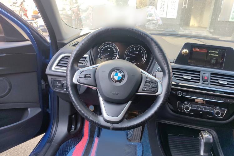 Used BMW 1 Series 2018 118i Sport Edition Steering Wheel