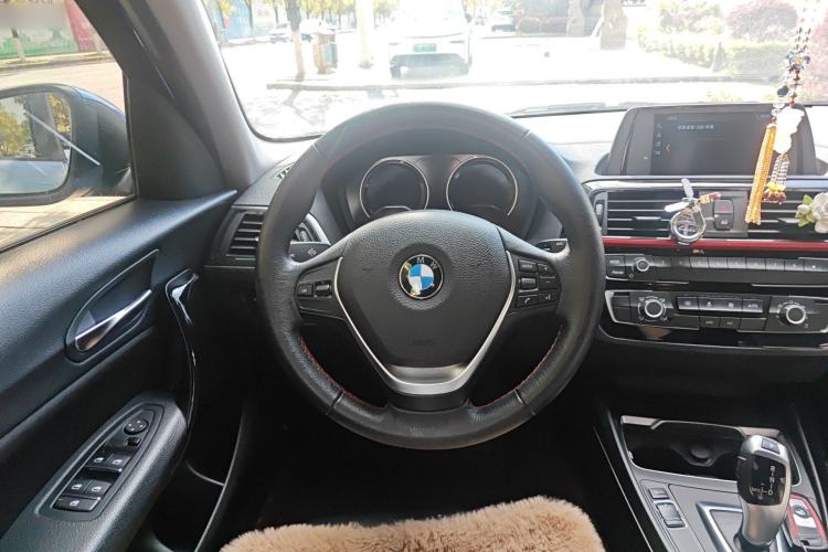 Used BMW 1 Series 2018 118i Sport Design Package Steering Wheel