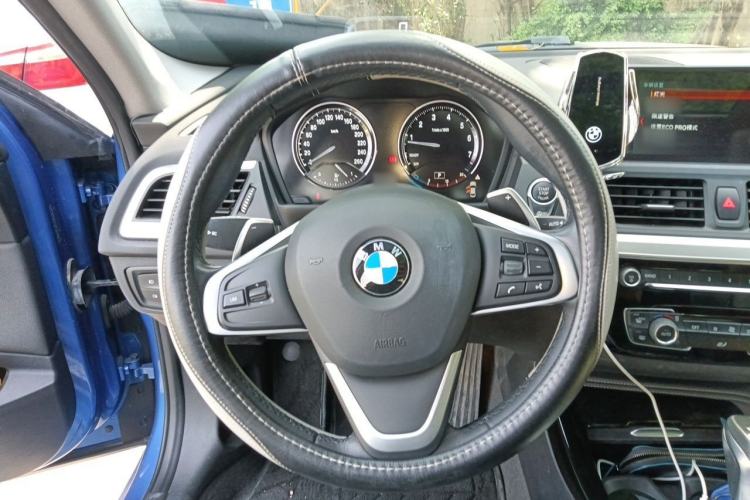 Used BMW 1 Series 2018 120i Design Package Model Steering Wheel