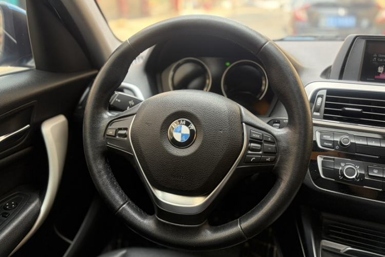 Used BMW 1 Series 2018 118i Leading Model Steering Wheel