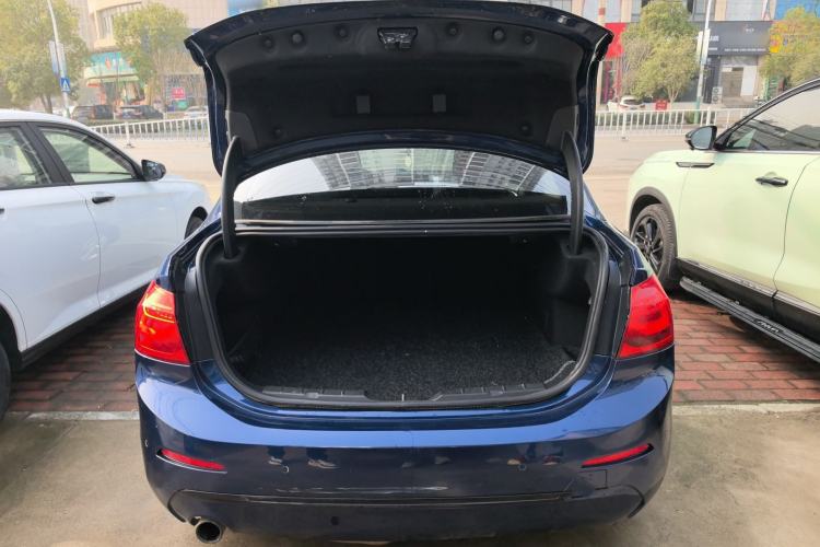 Used BMW 1 Series 2018 118i Design Package Edition Trunk