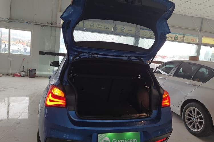 Used BMW 1 Series 2018 120i M Sport Package Trunk