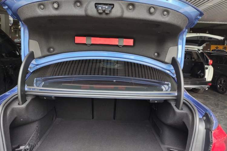 Used BMW 1 Series 2018 120i Design Package Model Trunk