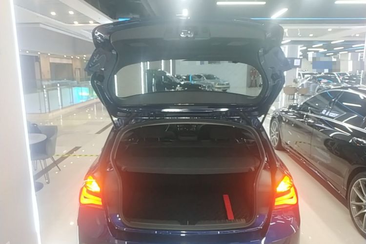 Used BMW 1 Series 2018 118i Sport Design Package Trunk