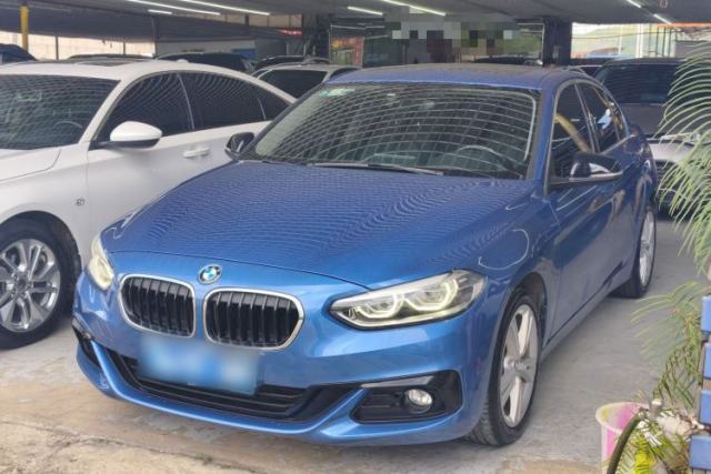 Ojetý BMW 1 Series 2018 118i Design Package Edition