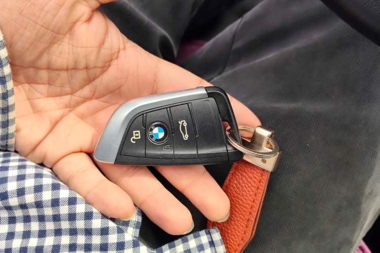 Used BMW 1 Series 2018 118i Sport Edition Vehicle Key