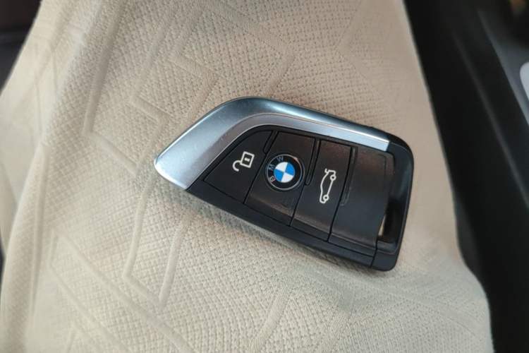 Used BMW 1 Series 2018 118i Fashion Model Vehicle Key