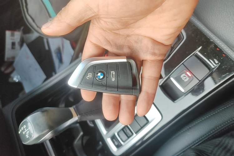 Used BMW 1 Series 2018 Facelifted 118i Sport Edition Vehicle Key