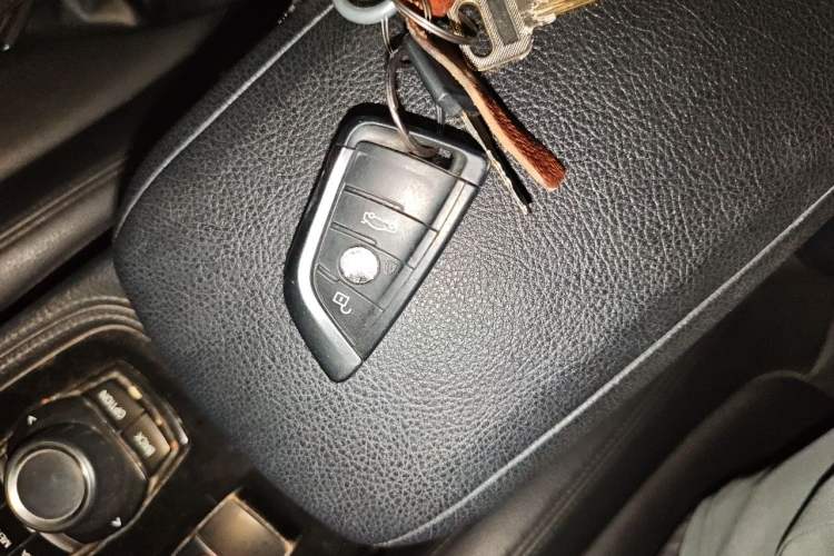 Used BMW 1 Series 2018 Facelifted 118i Sport Edition Vehicle Key