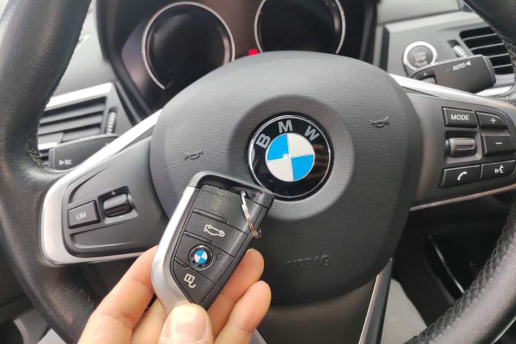 Used BMW 1 Series 2018 Facelifted 118i Sport Edition Vehicle Key