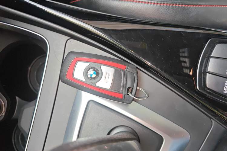 Used BMW 1 Series 2018 118i Sport Design Package Vehicle Key